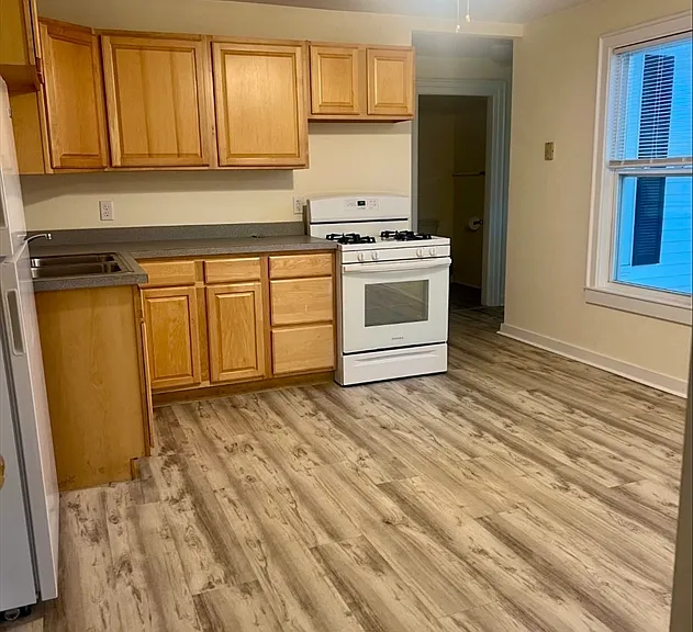 282 Main St #2E — Photo 2