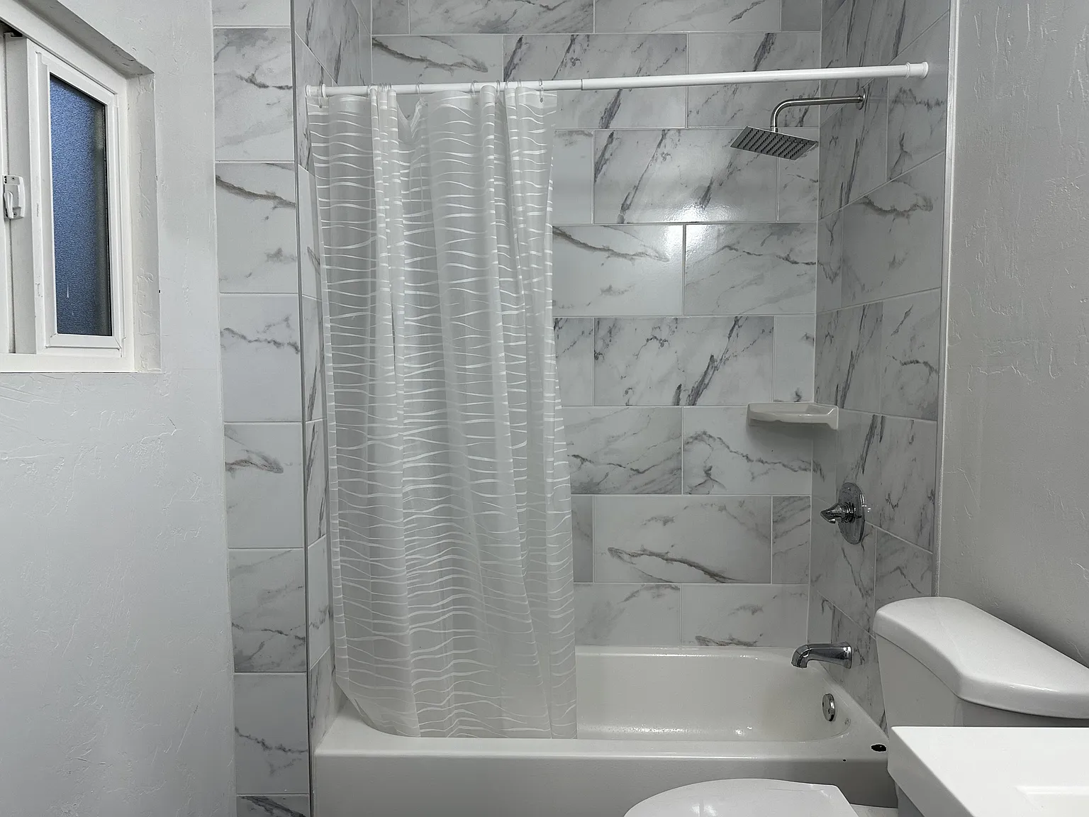 131 East 300 North - 4 — Photo 4