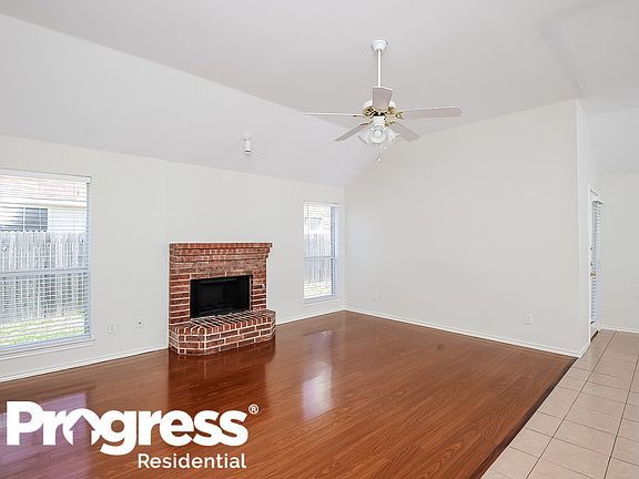 3rd image of 6618 Spencer Dr