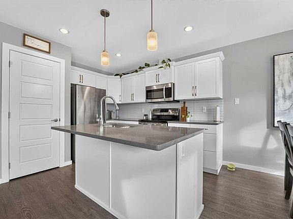 4th image of 1220 Keystone Rd W #1