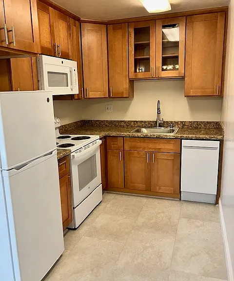 1020 Florence Ln #13 — Photo 1