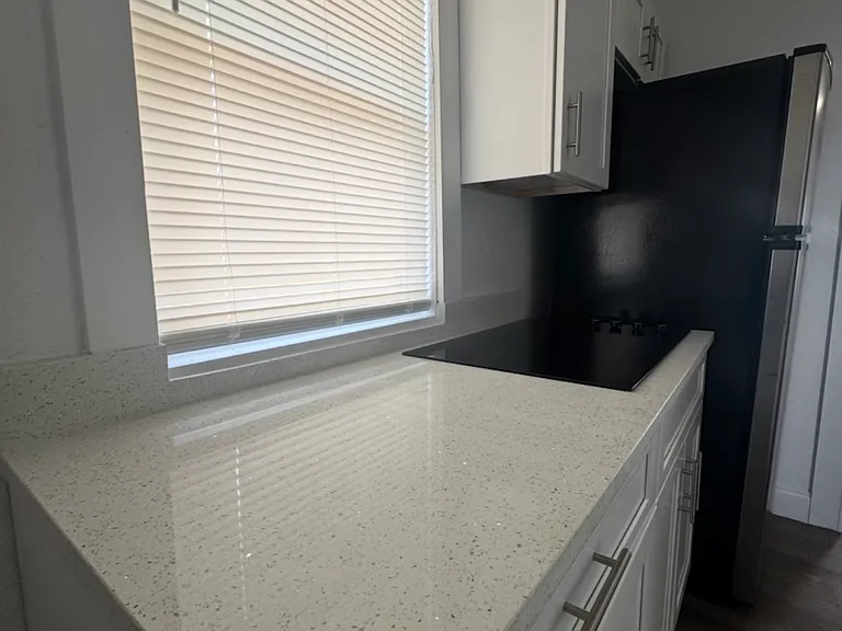715 Jernigan Ave #B — Photo 3
