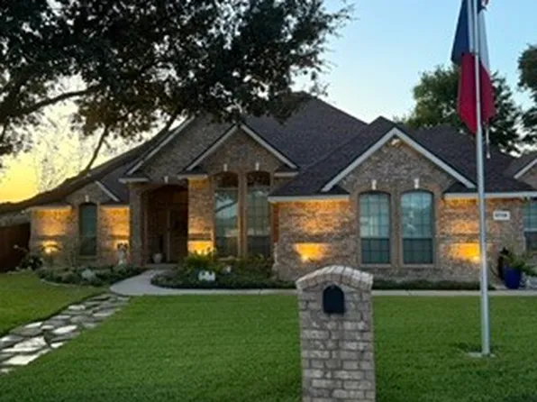 8716 Hidden Cove Ct, Fort Worth, TX 76179