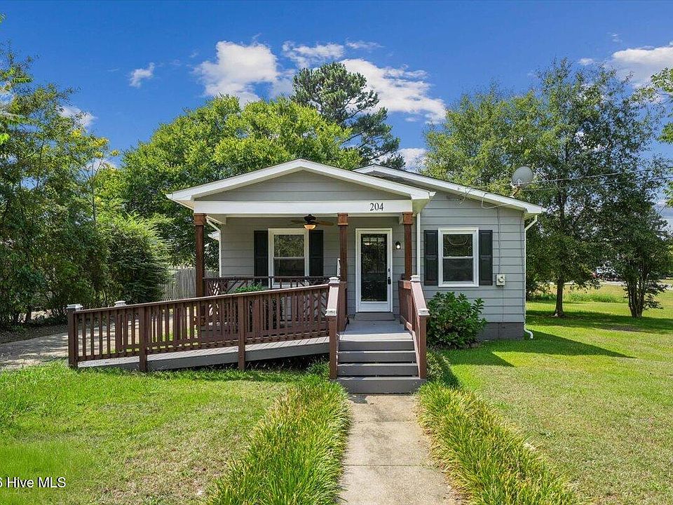 1st image of 204 E Branch Street