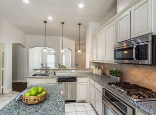 816 Cypress Hill Dr, Little Elm, TX 75068