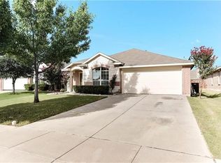 4040 Diamond Ridge Dr, Fort Worth, TX 76244