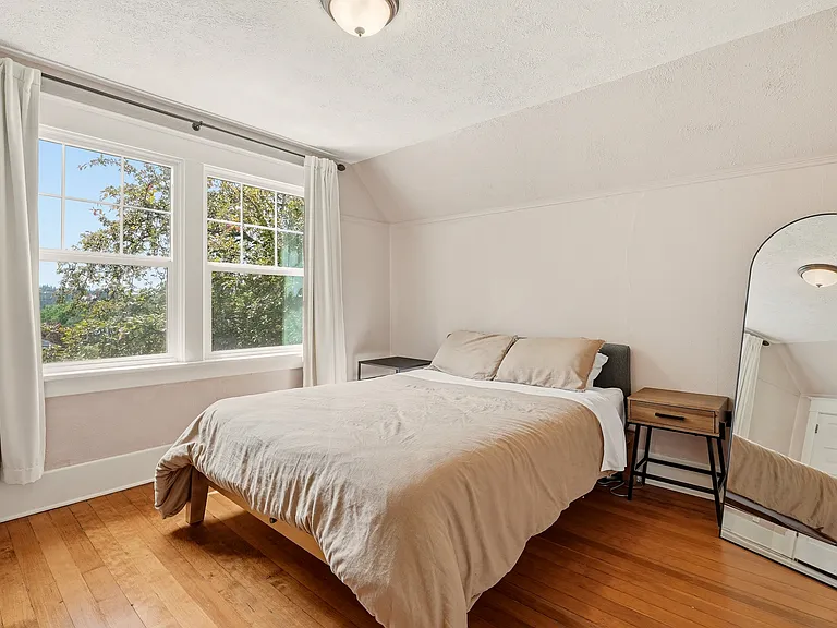 1303 S Ash St — Photo 18