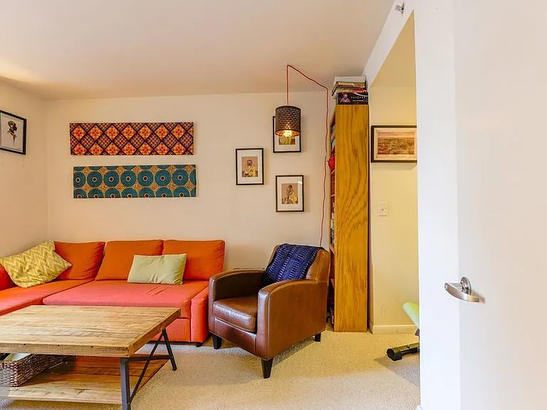 355 I St SW #109 — Photo 29