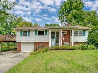 2464 Brookdale Dr, Springfield, OH 45502