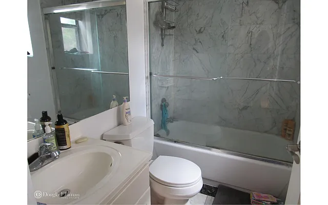 Rented by Douglas Elliman | media 17