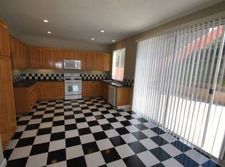 9047 Gold Fields Cir, Corona, CA 92883