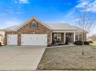 3800 Riverside Pointe Dr, Florissant, MO 63034