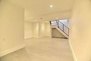 Rented by Makover Group Inc