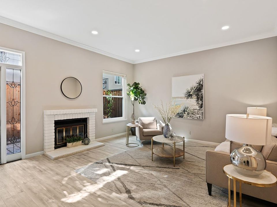 1st image of 656 Cedar St #4