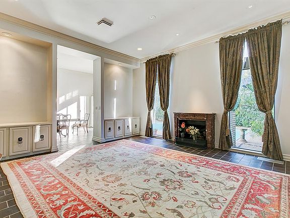 3rd image of 4738 Lafayette Ave