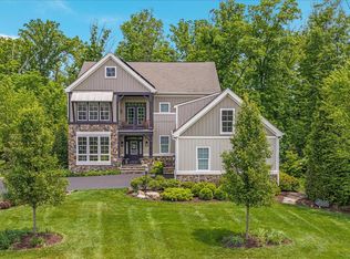 8217 Bearhurst Dr, Gainesville, VA 20155