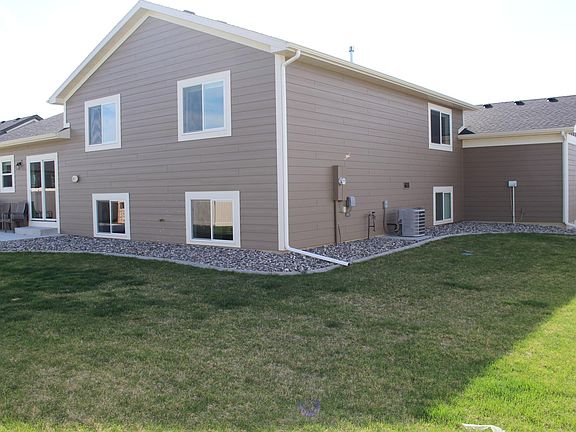 2nd image of 3042 Golden Acres Dr