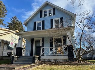 1413 Bellows St, Akron, OH 44301