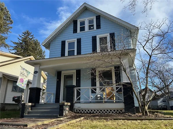 1413 Bellows St, Akron, OH 44301