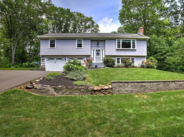 662 Booth Hill Road, Trumbull, CT 06611