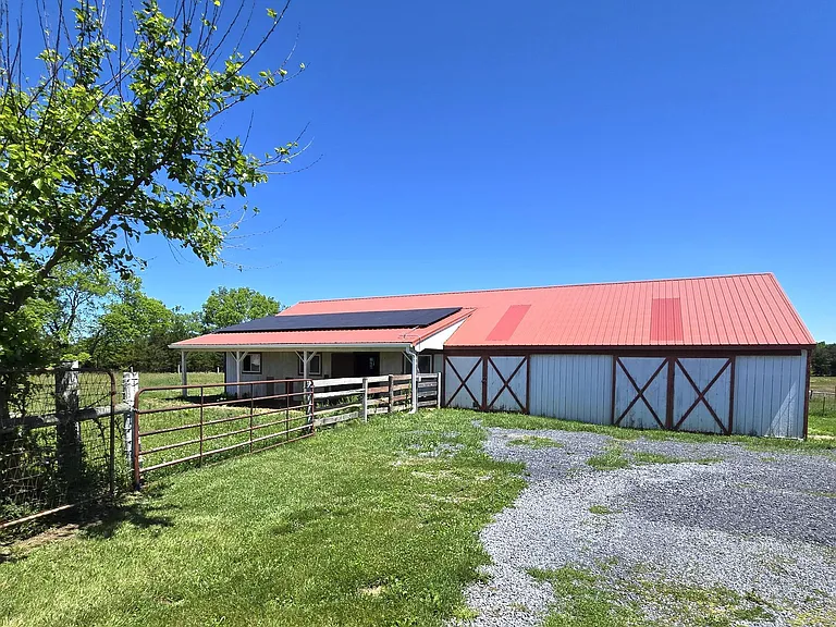 8293 Leetown Rd — Photo 48