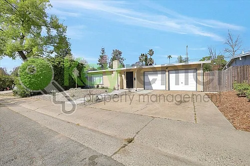 8133 Molokai Way Photo 1