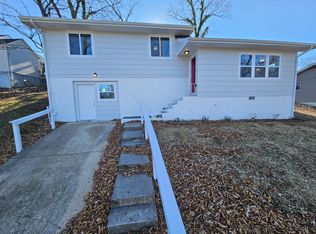 706 Woods Dr, Chattanooga, TN 37411