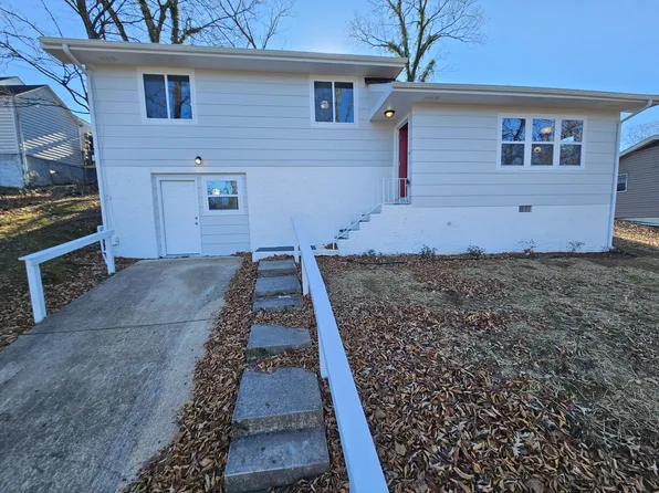 706 Woods Dr, Chattanooga, TN 37411