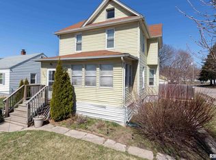 3602 Rockingham Rd, Davenport, IA 52802