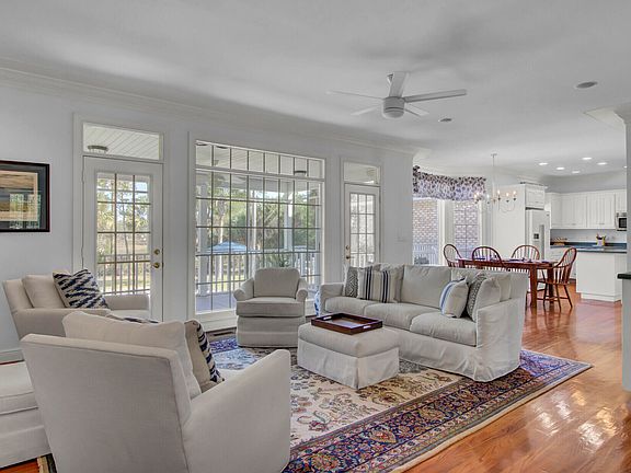 5th image of 3217 Cottonfield Dr