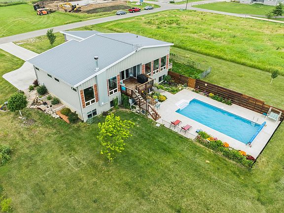 2nd image of 4819 Green Belt Dr