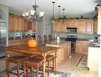 3rd image of 516 Western Dr