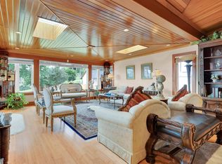 5625 132nd St, Surrey, BC V3X1N8
