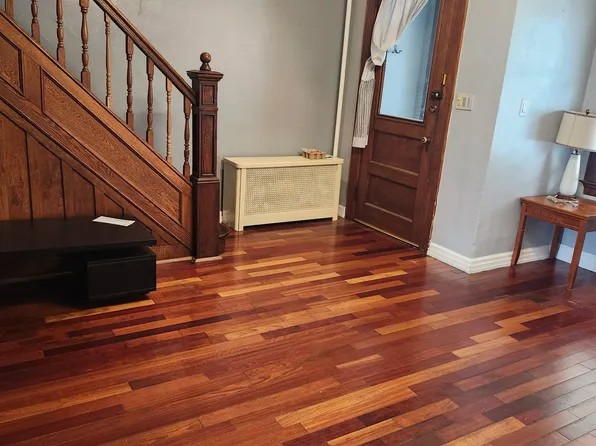 (undisclosed Address), Woodhaven, NY 11421