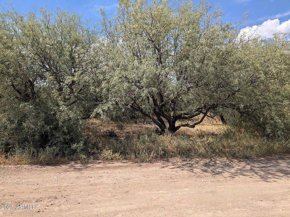 2nd image of 5540 N DEBBIE Lane #332