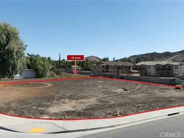 1 Tyler St, Riverside, CA 92503