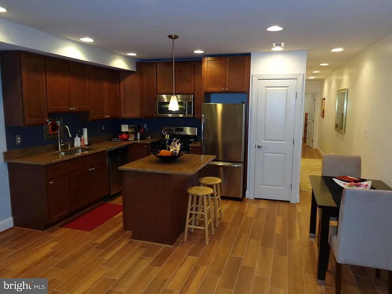 907 Webster St NW #1 — Photo 18
