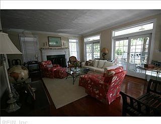 3rd image of 113 52nd St #A