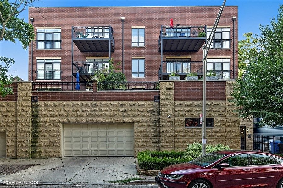 1st image of 3534 N Hermitage Ave APT 201