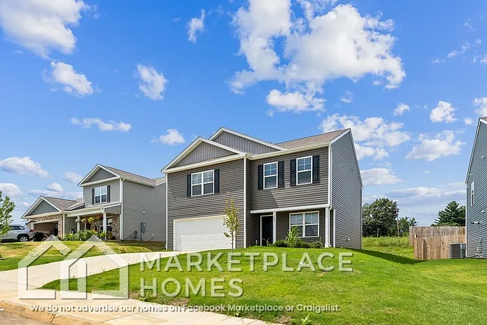 1208 Cole Dr — Photo 3