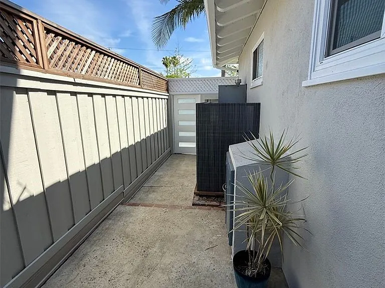 5290 E El Roble St #1/2 — Photo 22