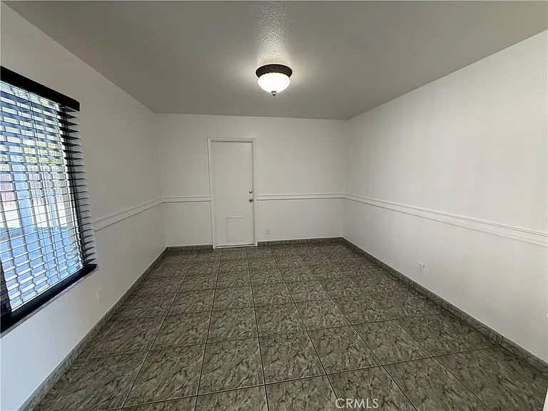 834 Shana Ct — Photo 12