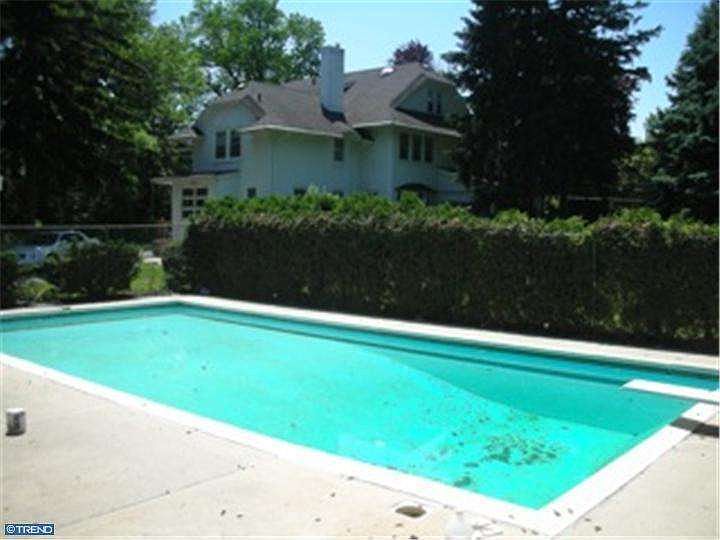 1st image of 14 Park Ave
