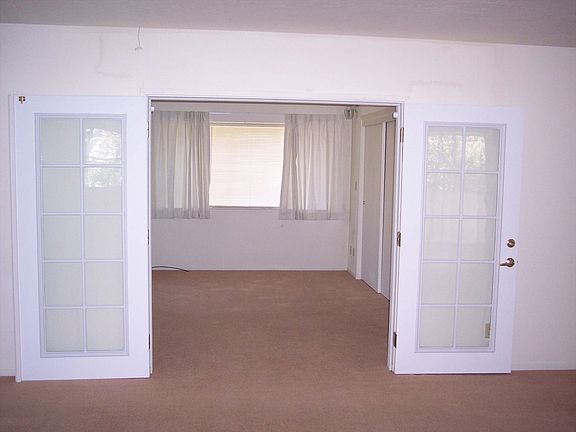 5th image of 2465 Ironwood Ave