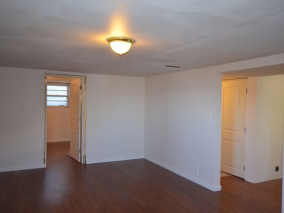 lower bonus room