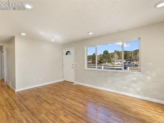 5th image of 1220 Sundance St