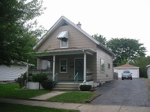 1st image of 813 W John St