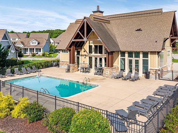 5th image of 11031 Prairie Lake Dr