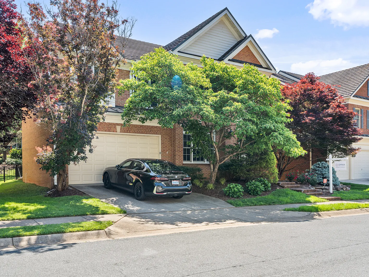 4 bed, 5009 sqft, $6,800 — Photo 3