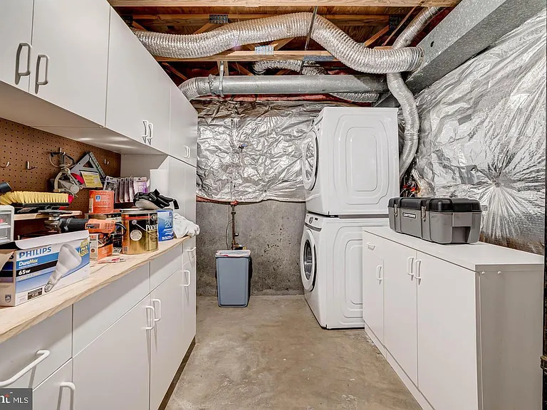 7208 Burton Hill Ct — Photo 26